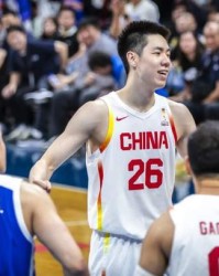 怒撕蓝领前锋标签！关键战狂砍19分，你才是中国男篮获胜头号功臣