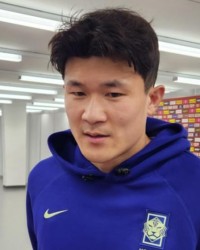 华体会体育官方入口-金玟哉：每个球员都必须多拼一步，韩国队在世界杯才有竞争力